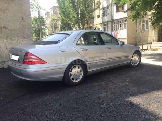 Mercedes S 320 2000, 239,000 km - 3.2 l - Xırdalan