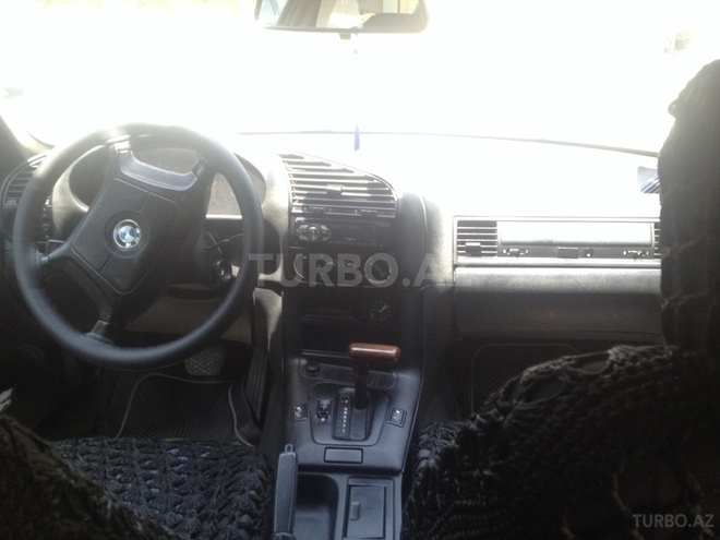 BMW 318 1995, 330,000 km - 1.8 л - Bakı