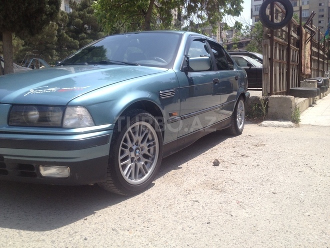 BMW 318 1995, 330,000 km - 1.8 л - Bakı