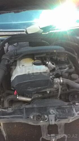 Mercedes C 180 1999, 200,000 km - 1.8 l - Quba