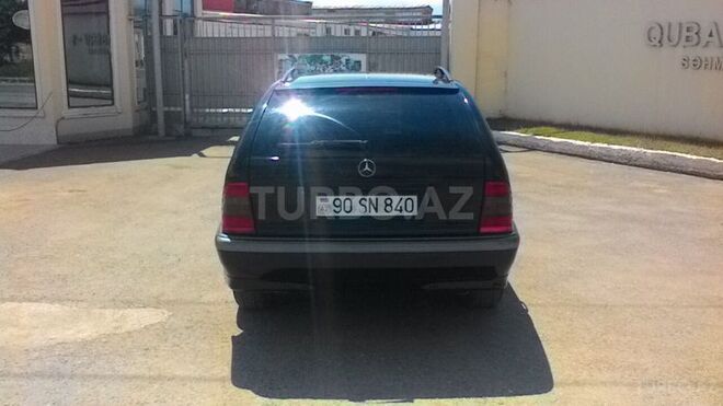 Mercedes C 180 1999, 200,000 km - 1.8 l - Quba