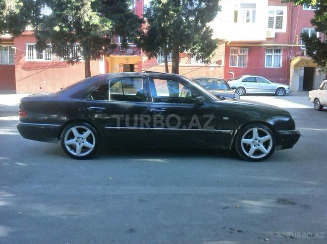 Mercedes E 230 1995, 358,154 km - 2.3 l - Bakı