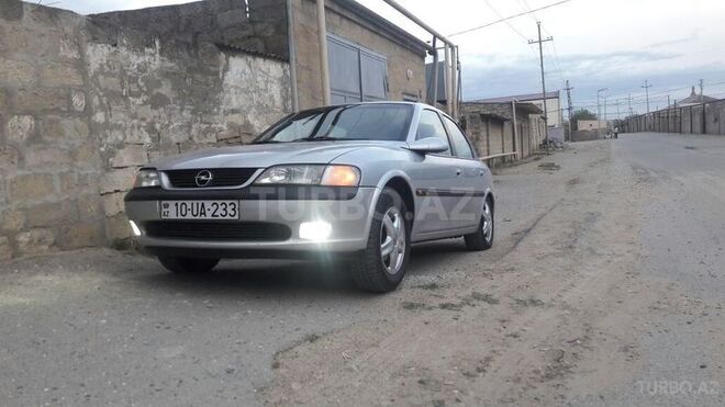 Opel Vectra 1996, 205,367 km - 1.8 l - Bakı