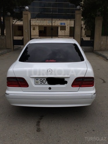 Mercedes E 240 2000, 198,000 km - 2.6 л - Bakı