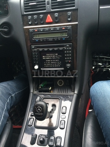 Mercedes E 240 2000, 198,000 km - 2.6 л - Bakı