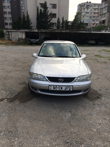 Opel Vectra 1999, 268,576 km - 2.0 l - Bakı