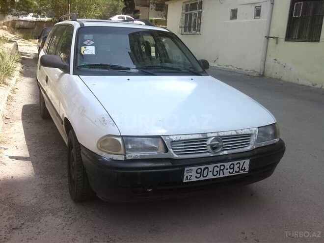 Opel Astra 1997, 417,000 km - 1.6 l - Bakı