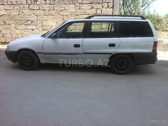 Opel Astra 1997, 417,000 km - 1.6 l - Bakı