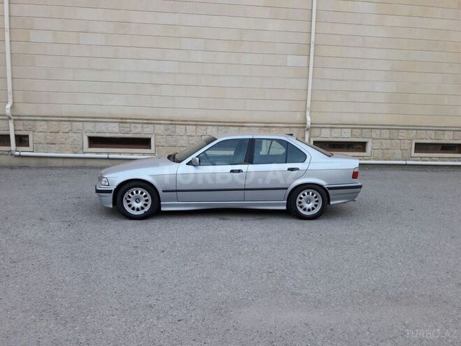 BMW 325 1997, 420,000 km - 2.5 л - Bakı