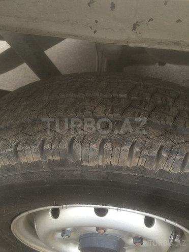 Ford  1998, 278 km - 1.2 l - Yevlax
