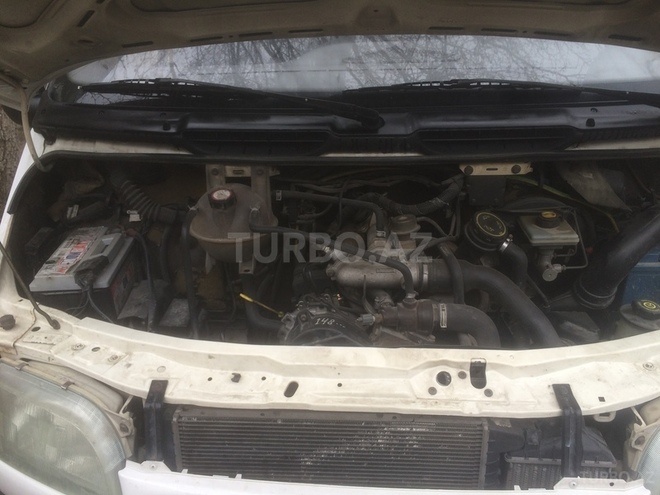 Ford  1998, 278 km - 1.2 l - Yevlax