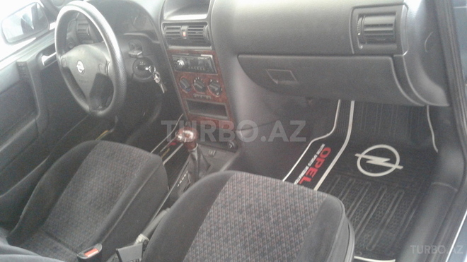 Opel Astra 1998, 200,000 km - 1.8 л - Balakən
