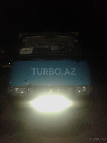 GAZ 330202-740 1999, 1,000 km - 0.2 l - Salyan