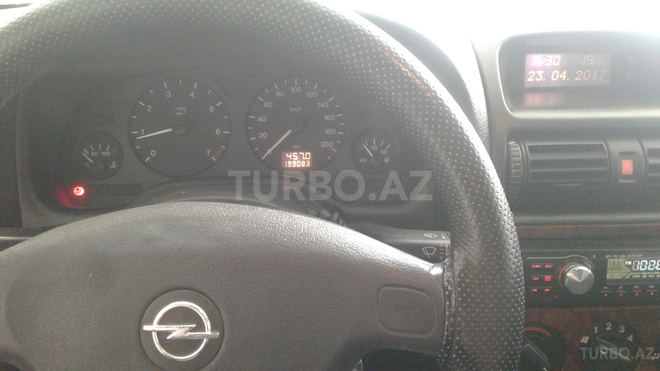 Opel Astra 1998, 200,000 km - 1.8 л - Balakən