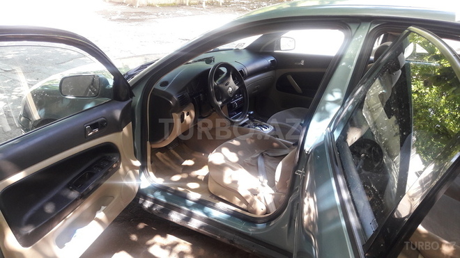 Volkswagen Passat 1999, 300,000 km - 1.8 l - Bakı