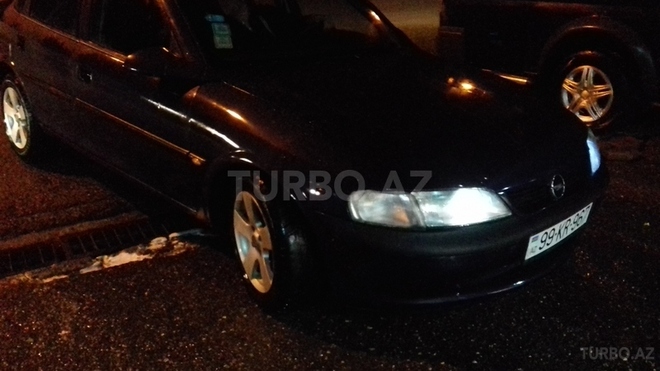 Opel Vectra 1998, 319,000 km - 1.6 l - Bakı