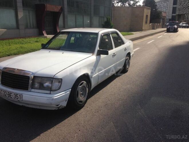 Mercedes E 200 1988, 347,000 km - 2.0 l - Bakı