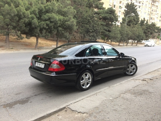 Mercedes E 280 2006, 151,500 km - 3.0 l - Bakı