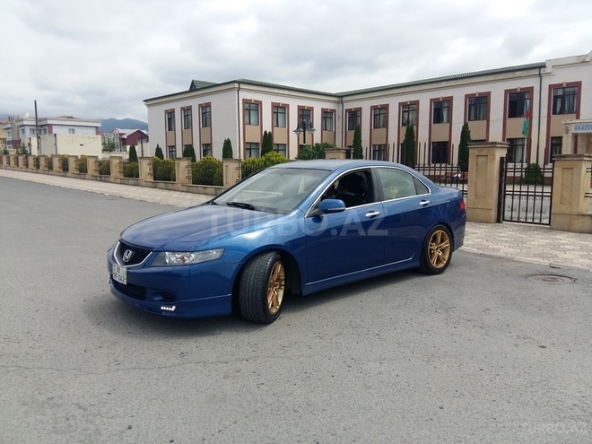 Honda Accord 2003, 300,000 km - 2.4 l - Zaqatala