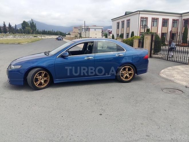 Honda Accord 2003, 300,000 km - 2.4 l - Zaqatala