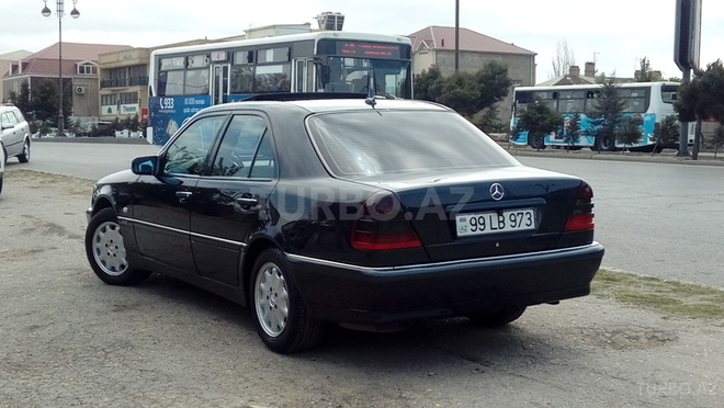 Mercedes C 220 1998, 365,000 km - 2.2 l - Bakı