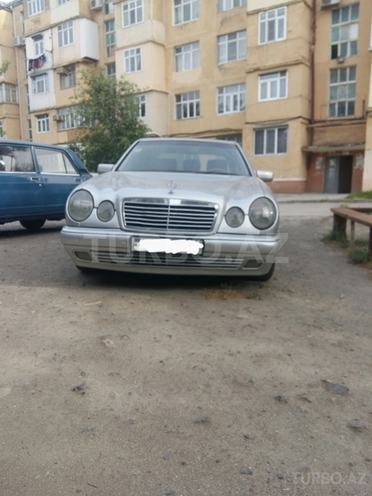 Mercedes E 240 1998, 192,680 km - 2.4 л - Sumqayıt