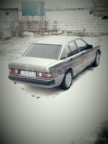 Mercedes 190 1988, 300,000 km - 0.2 л - Sumqayıt