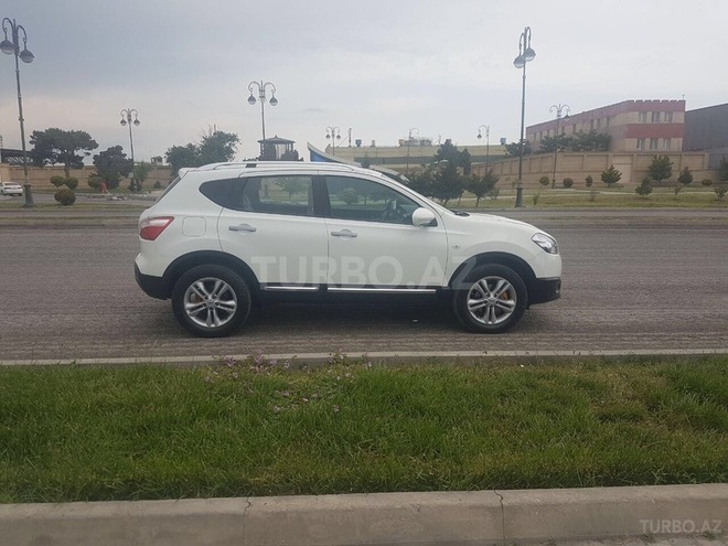 Nissan Qashqai 2013, 90,000 km - 2.0 l - Bakı