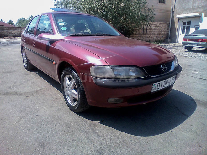 Opel Vectra 1997, 220,000 km - 2.0 l - Bakı