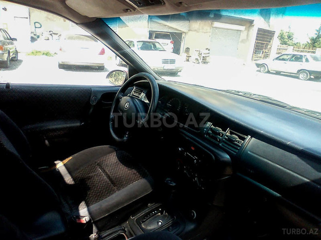 Opel Vectra 1997, 220,000 km - 2.0 l - Bakı