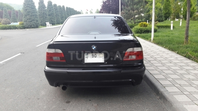 BMW 525 2003, 143,000 km - 2.5 l - İsmayıllı