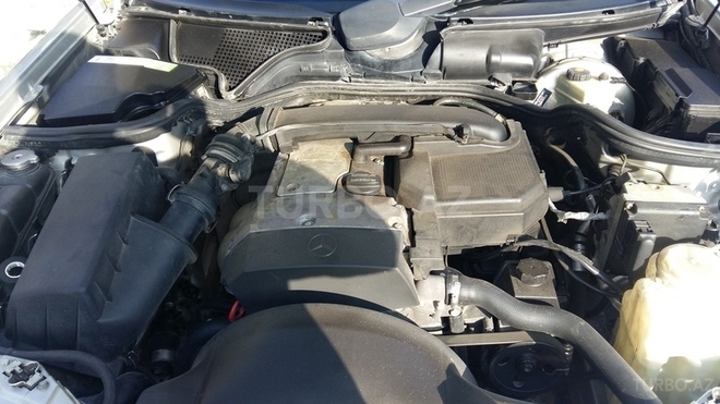 Mercedes E 230 1996, 240,000 km - 2.3 l - Sumqayıt