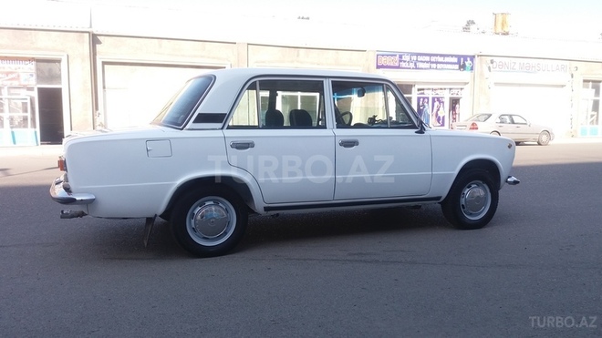 LADA (VAZ) 21011 1986, 380,000 km - 1.3 l - Bakı