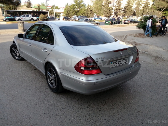 Mercedes E 220 2002, 190,000 km - 2.2 l - Sumqayıt
