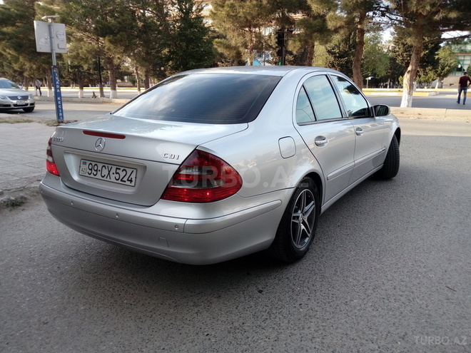 Mercedes E 220 2002, 190,000 km - 2.2 l - Sumqayıt