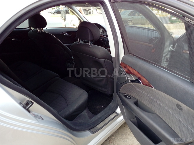 Mercedes E 220 2002, 190,000 km - 2.2 l - Sumqayıt