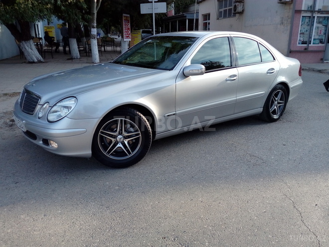 Mercedes E 220 2002, 190,000 km - 2.2 l - Sumqayıt