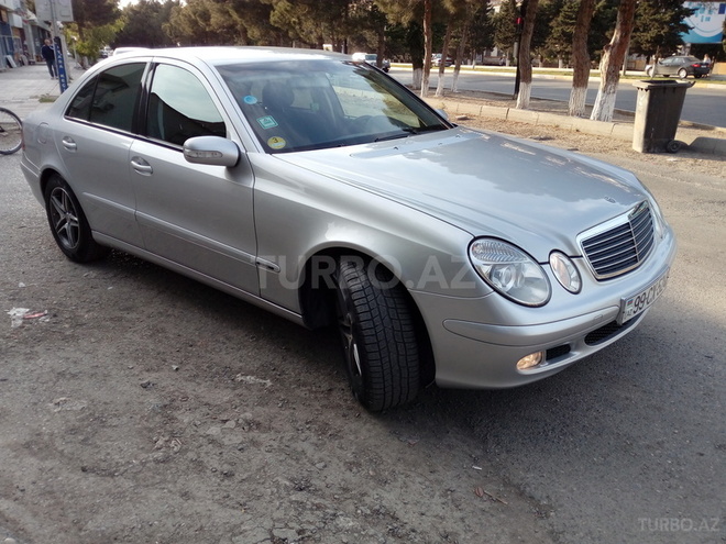 Mercedes E 220 2002, 190,000 km - 2.2 l - Sumqayıt