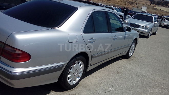 Mercedes E 280 2000, 232,943 km - 2.8 l - Bakı