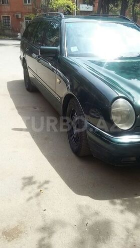Mercedes E 240 1998, 150,000 km - 2.4 л - Bakı