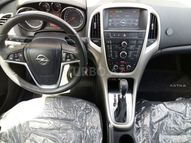 Opel Astra 2012, 50,200 km - 1.4 l - Bakı