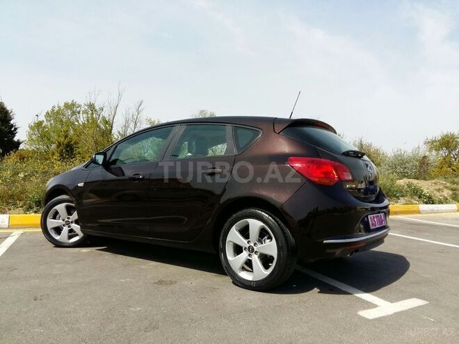 Opel Astra 2012, 50,200 km - 1.4 l - Bakı