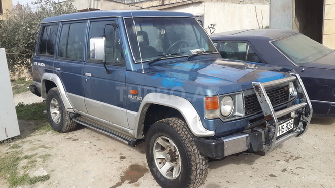 Mitsubishi Pajero 1990, 10,528 km - 0.3 л - Bakı