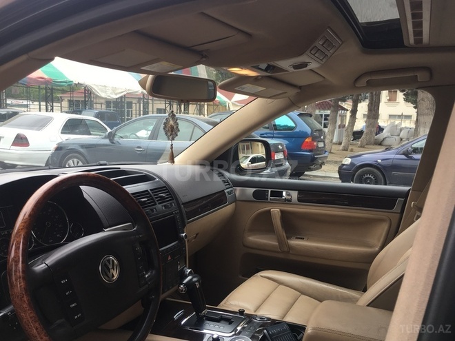 Volkswagen Touareg 2006, 191,680 km - 4.2 л - Bakı
