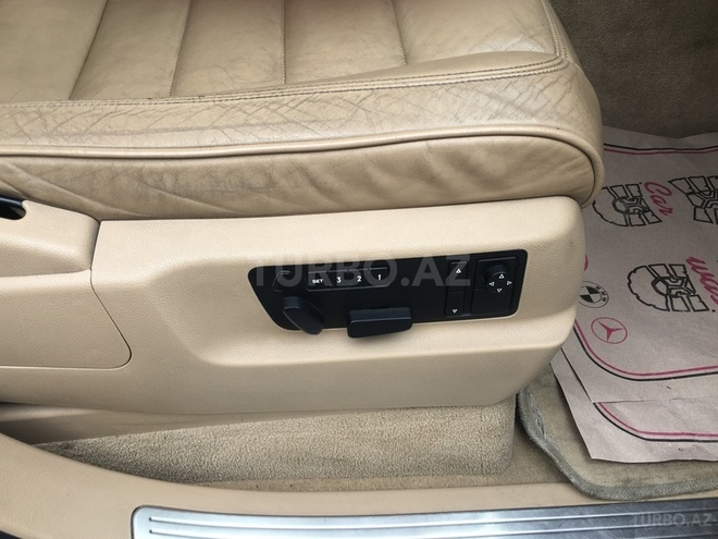 Volkswagen Touareg 2006, 191,680 km - 4.2 л - Bakı