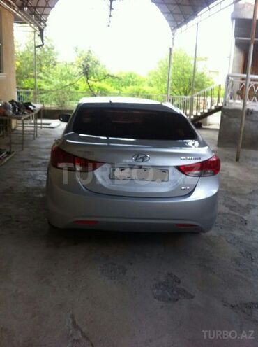 Hyundai Elantra 2011, 107,000 km - 1.8 l - Gəncə