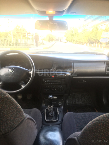 Opel Vectra 1999, 182,344 km - 1.6 l - Sumqayıt