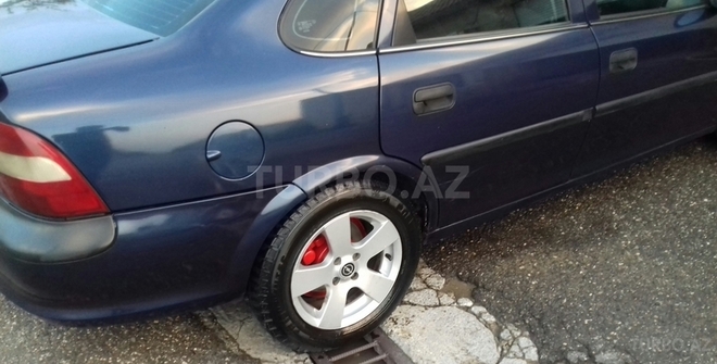 Opel Vectra 1998, 319,000 km - 1.6 л - Masallı