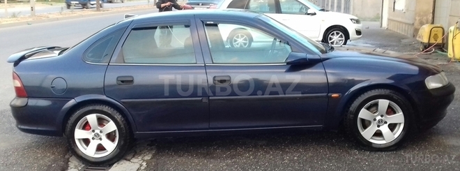 Opel Vectra 1998, 319,000 km - 1.6 л - Masallı