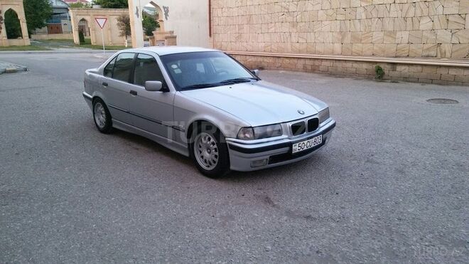 BMW 323 1997, 420,000 km - 2.5 л - Bakı